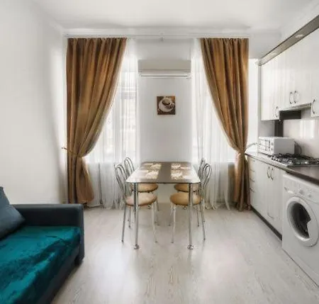 Апартаменты На Дерибасовской Apartment